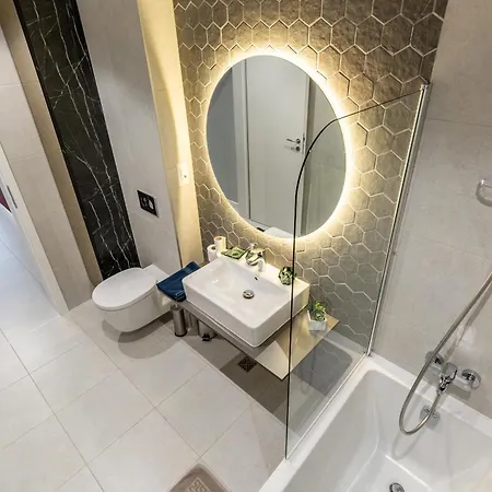 92- Urban Plaza Apartment Brasov