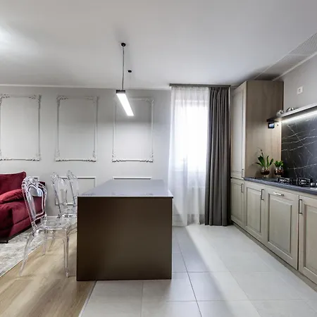 92- Urban Plaza Apartment Brasov