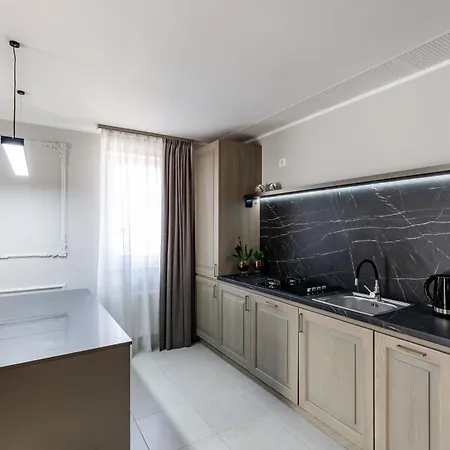 92- Urban Plaza Apartment Brasov