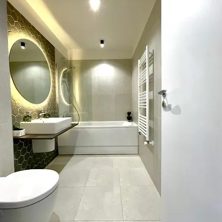 Apartment 92- Urban Plaza *