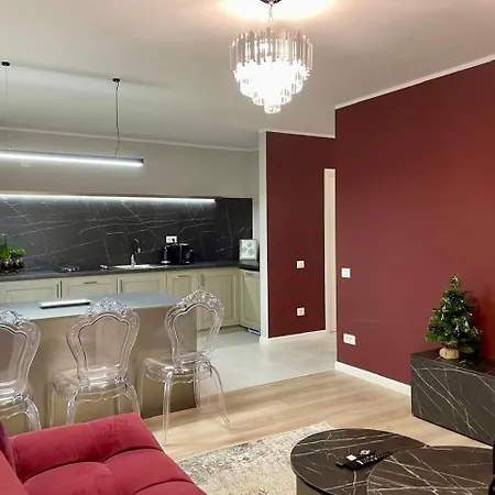 Apartment 92- Urban Plaza *