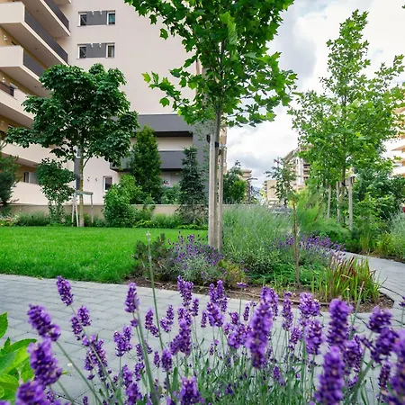 92- Urban Plaza Apartment Brasov