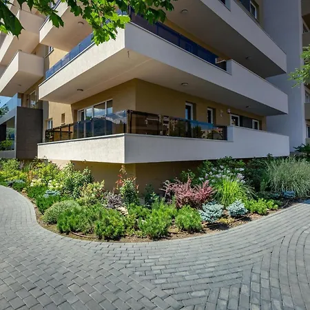 92- Urban Plaza Brasov